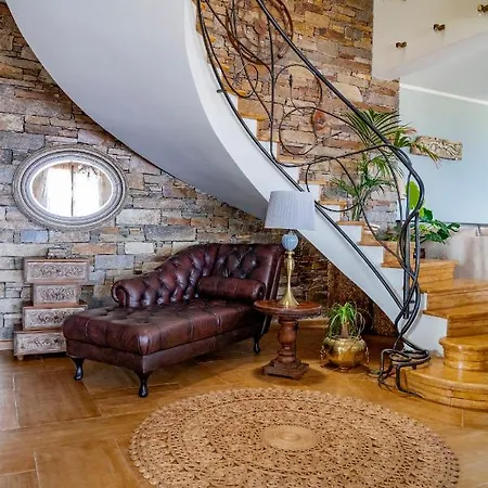 Selini Villa