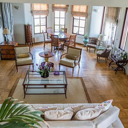 Selini Villa Kouroupi