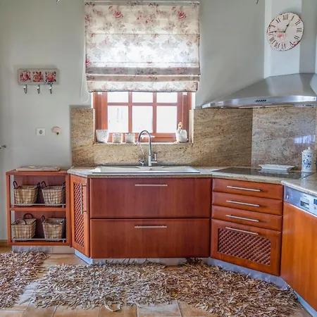 Selini Villa Kouroupi